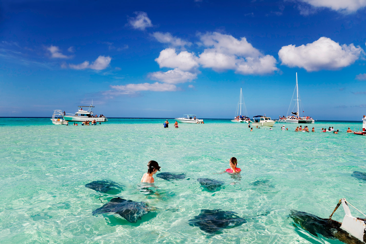 Большой Кайман Каймановы острова. Джорджтаун (острова Кайман). Остров Grand Cayman. Джорджтаун Гранд Кайман.