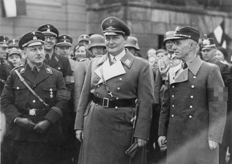 Вильгельм Кубе (крайний слева), Геринг, Ганс Фридрихс, Потсдам, 10 марта 1934