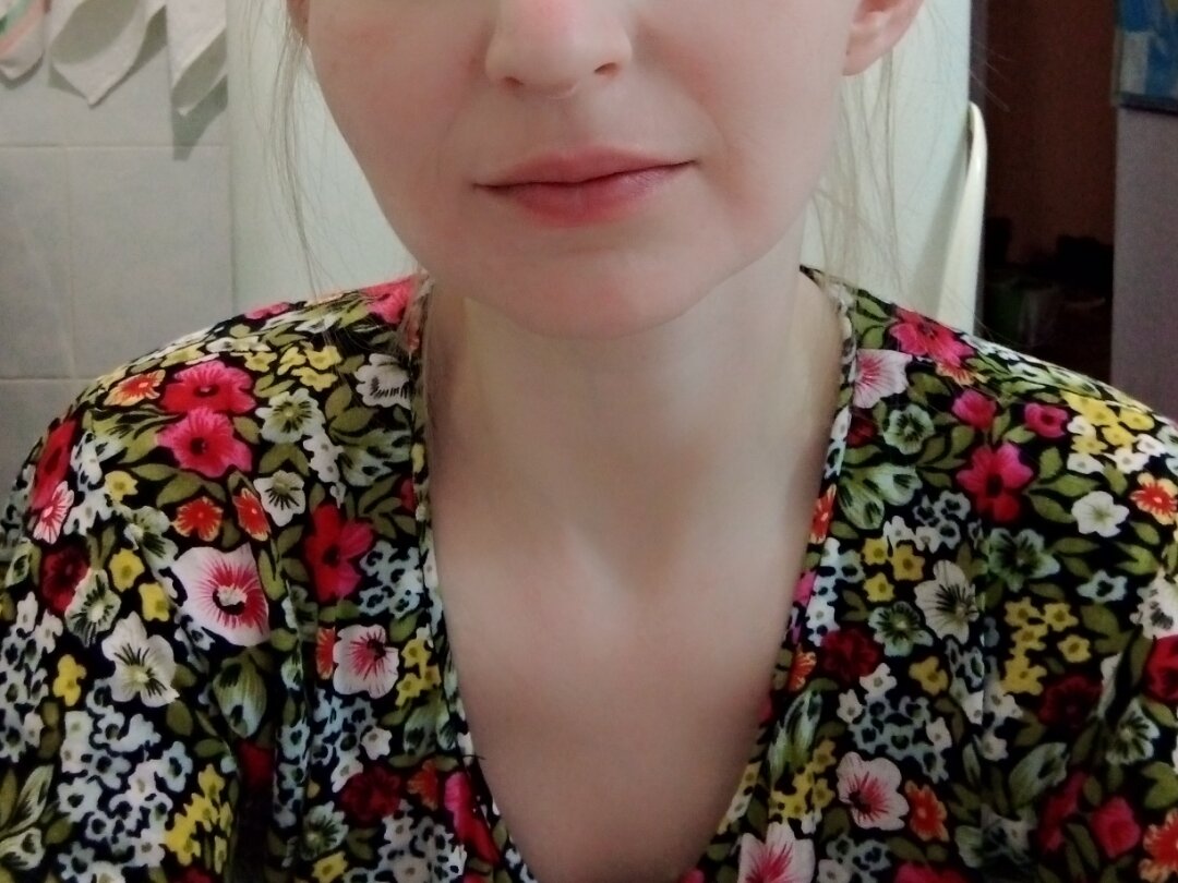 Ношу платье с 1996 года. Следовательно, ему двадцать шесть лет.