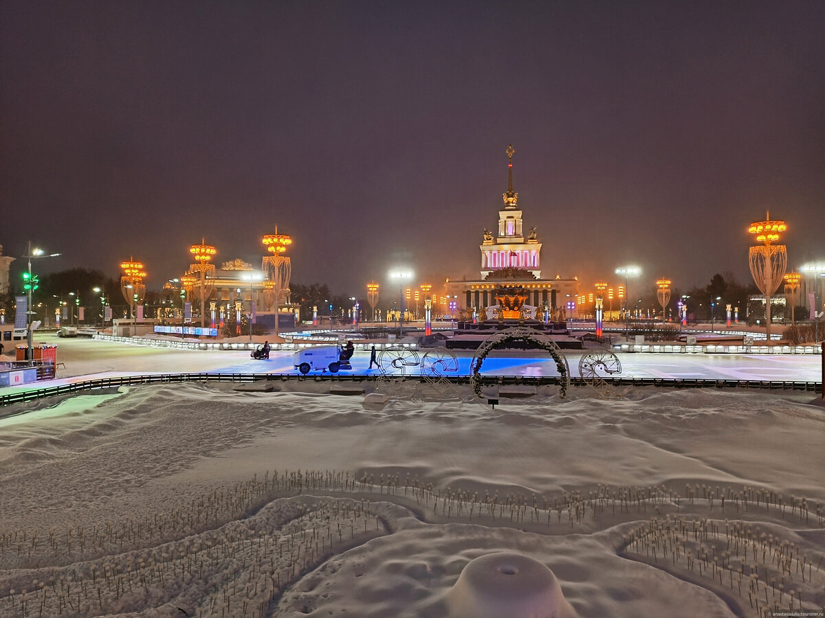 Новый год в москве 2023