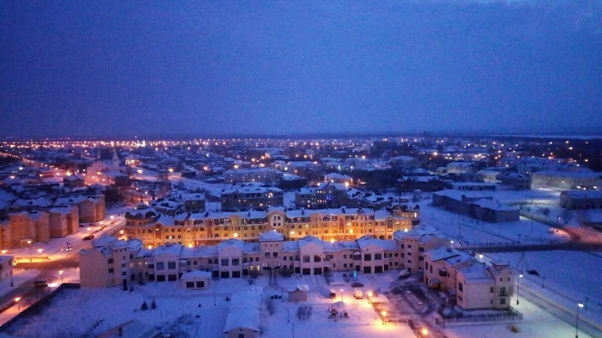     Жители Авиастроительного района Казани пожаловались в редакцию Inkazan на сильную вонь на улице. Ранее подобные жалобы уже поступали в начале января.