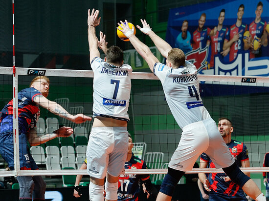     Фото: fakelvolley.ru