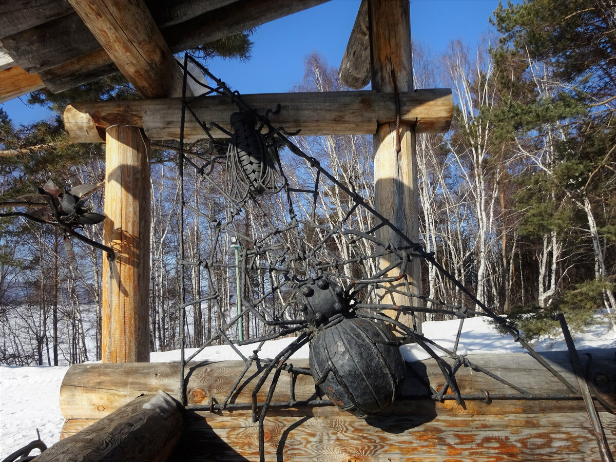 Архитектурно-этнографический музей «Тальцы». Кузнечная площадь