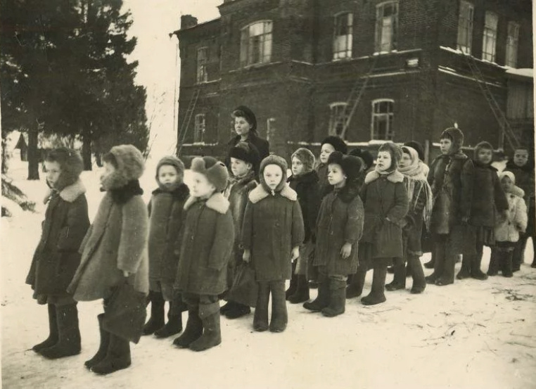 Детские дома во время ВОВ