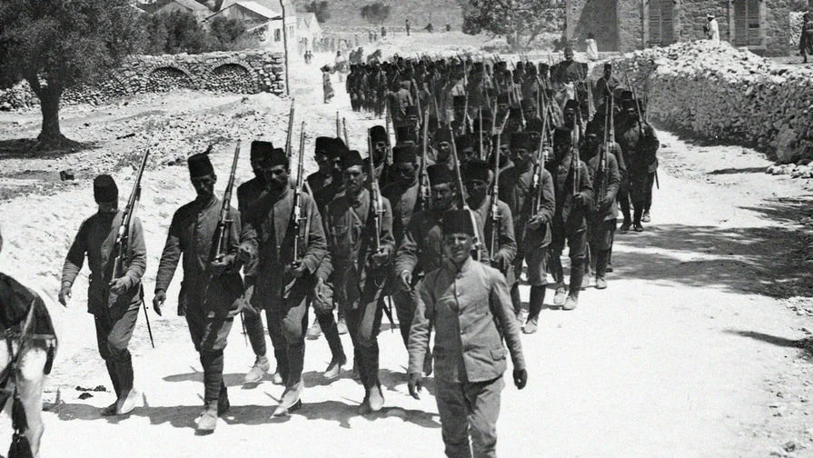Солдаты Османской империи в походе. Фотография из открытого источника