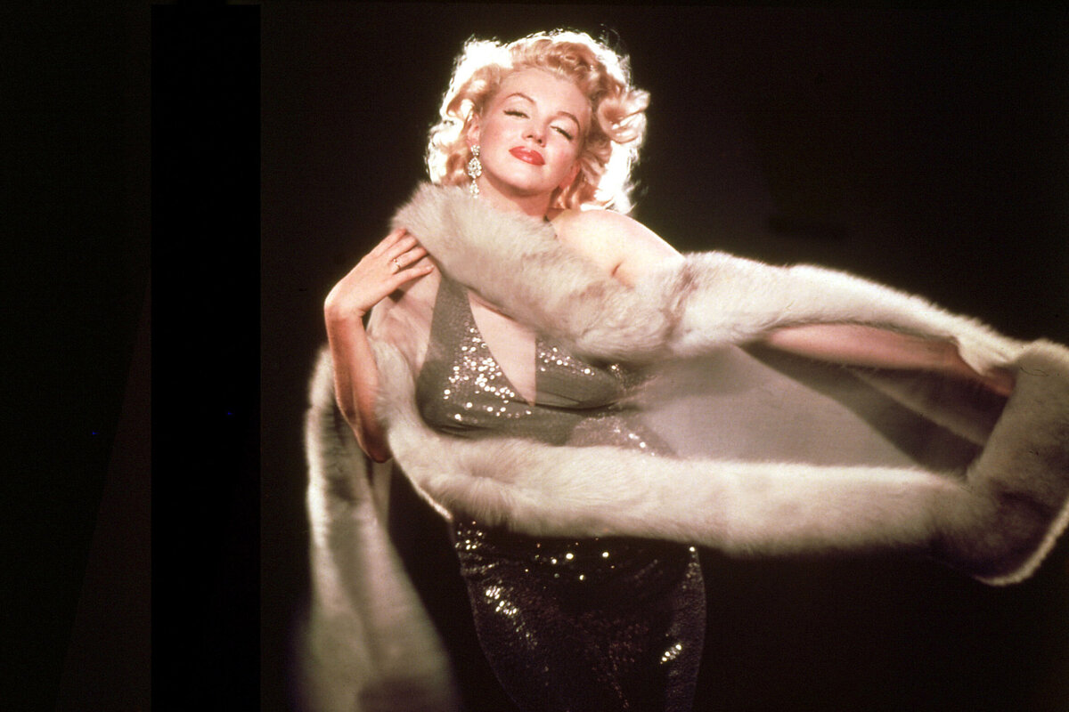     Ким Кардашьян, Настя Ивлеева: звёзды, которые копировали стиль Мэрилин Монро