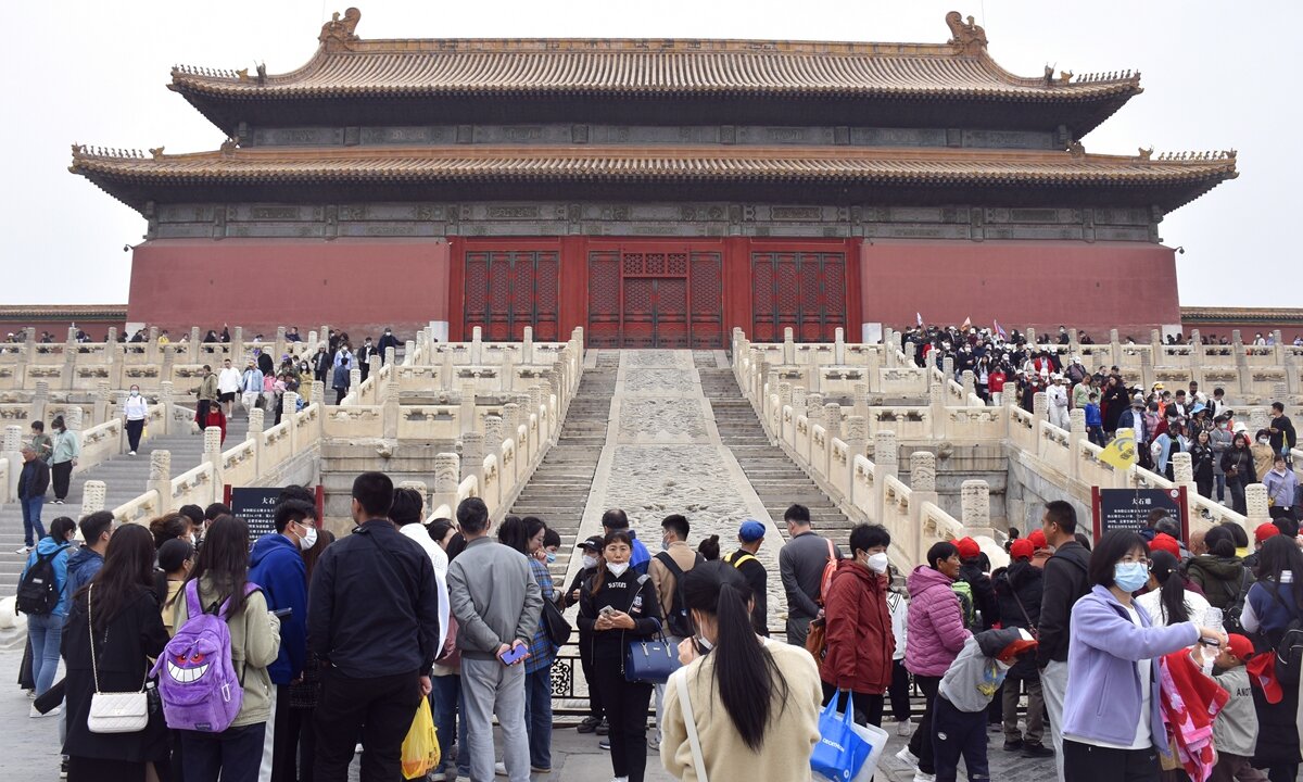 1 раз китай. Цинмин в Китае. Фестиваль Цинмин. Фестиваль Цинмин в Китае. Qingming Festival в Китае.