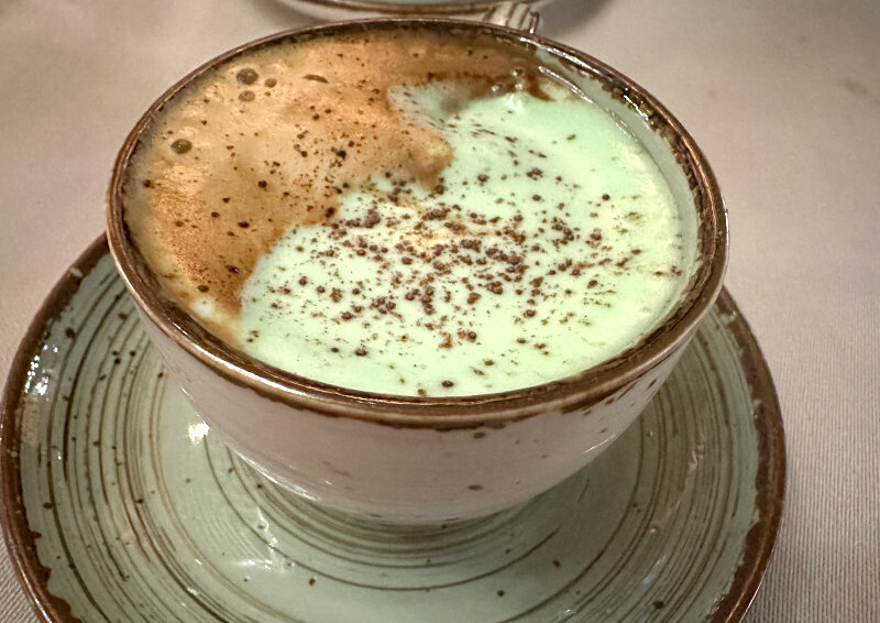    Общепит ест сам себя, а кофе россияне пьют дома?