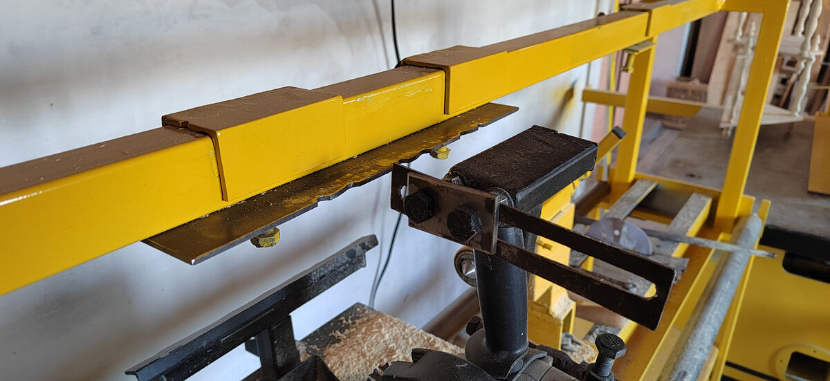 Щуп с усиленной пластиной, и металлический шаблон.