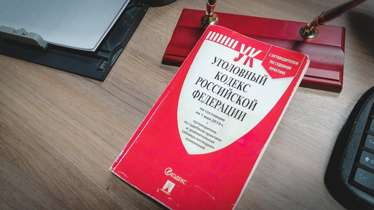     Бывшего директора МУП «Гарантия» Олега Колпакова задержали по подозрению в растрате, сообщил глава администрации Невинномысска Михаил Миненков.