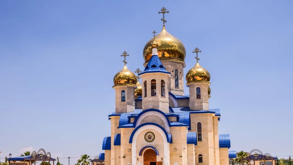 20 июня каждый верующий человек может прочитать молитву Небесам. Фото: Pxfuel.com