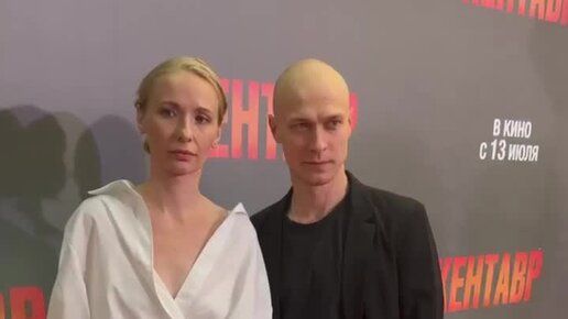 Анна шевчук и юра борисов фото молодых Woman.ru Юра Борисов нежно обнимал за талию свою жену, Анну Шевчук. Пара пробыла