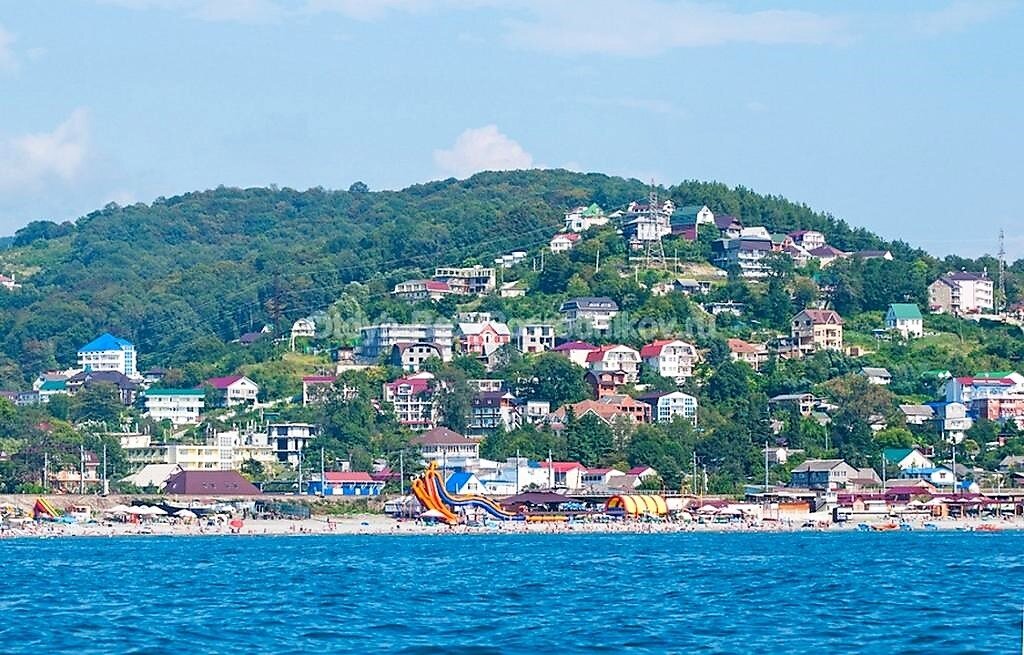 Лоо фото. Посёлок Лоо Краснодарский край. Сочи пос Лоо. Краснодарский край Лазаревский район поселок Лоо. Черное море Краснодарский край Лоо.