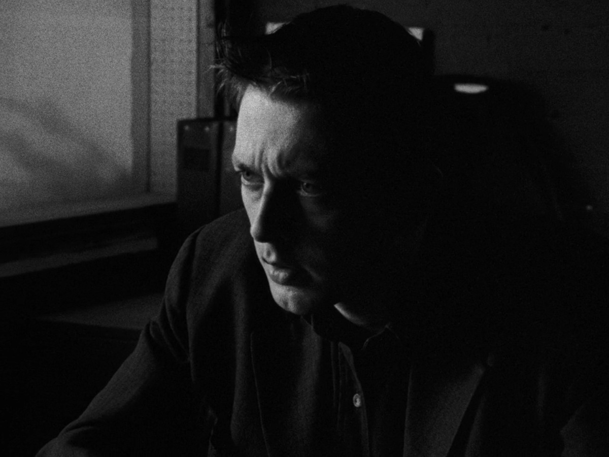 Кадр из фильма "Преследование" 