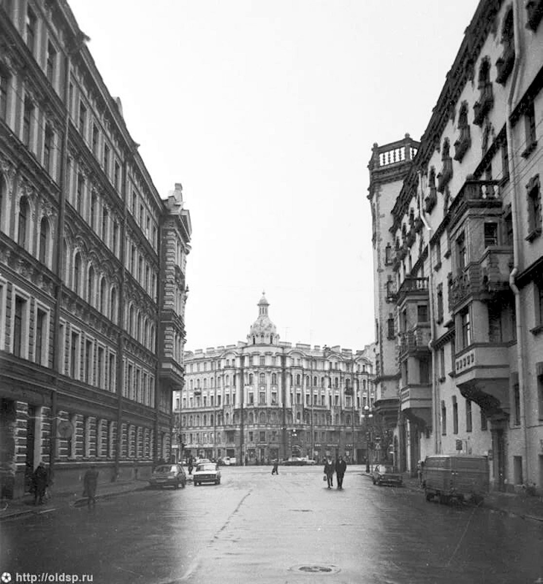 Петербург льва толстого. Довоенный Ленинград Петроградская сторона. Ленинград Каменноостровский проспект 1930. СПБ Петроградский район 19 век. Ленинград Петроградка 1960-е.