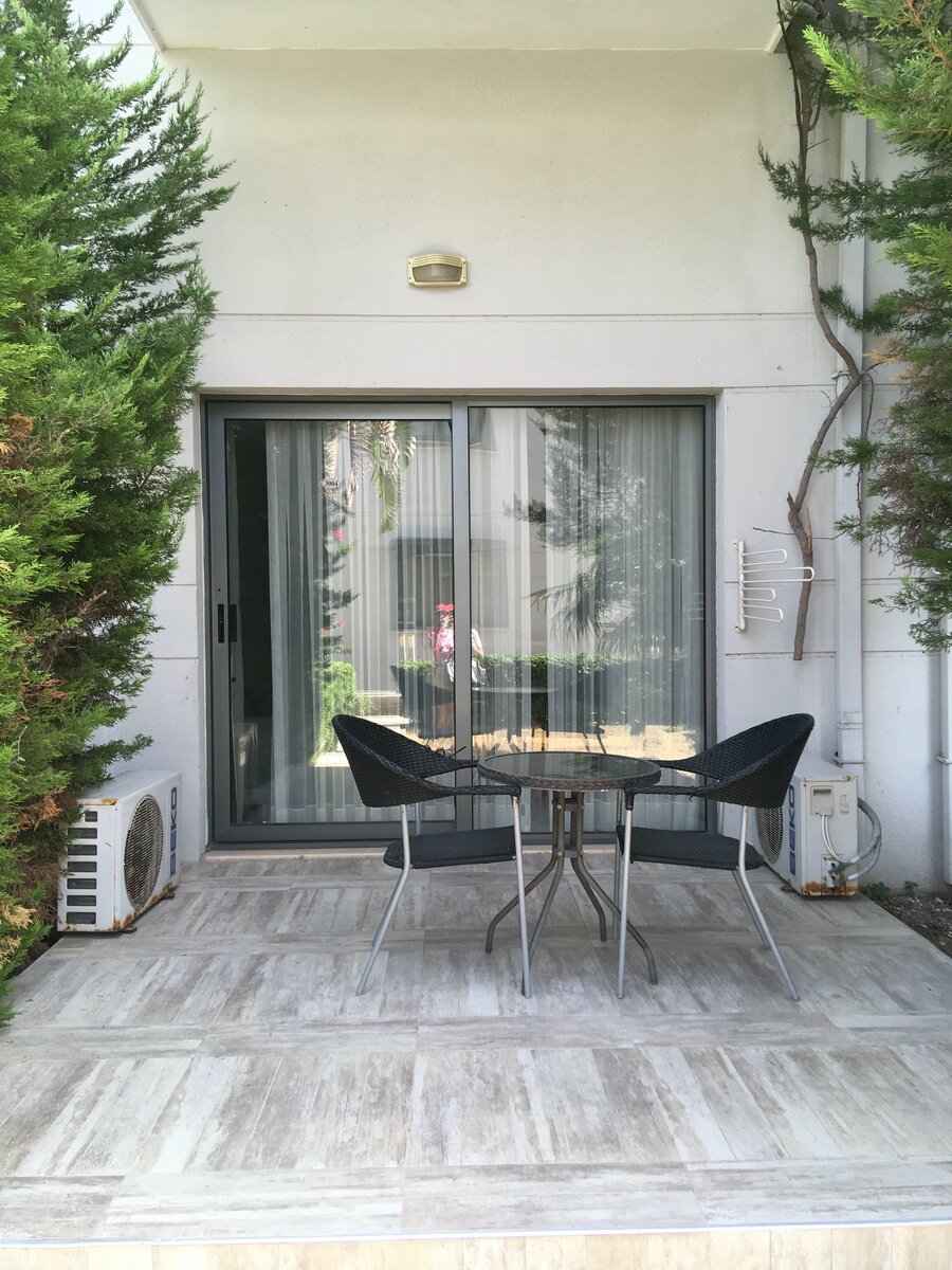 моя квартира на первом этаже