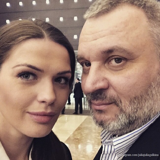 Илья макаров и юлия галкина фото Актриса Юлия Галкина уехала в Турцию решать, выходить ли замуж Аргументы Недел