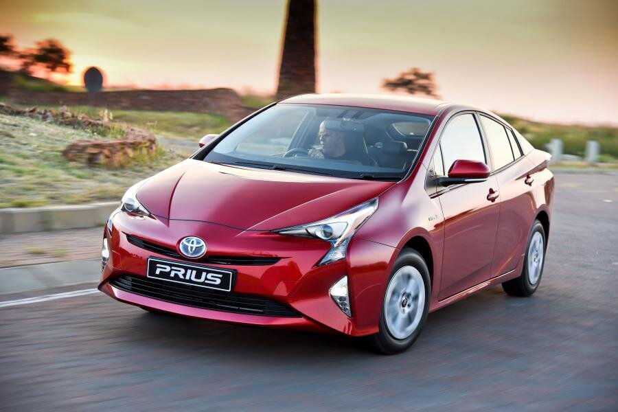 toyota prius 2016