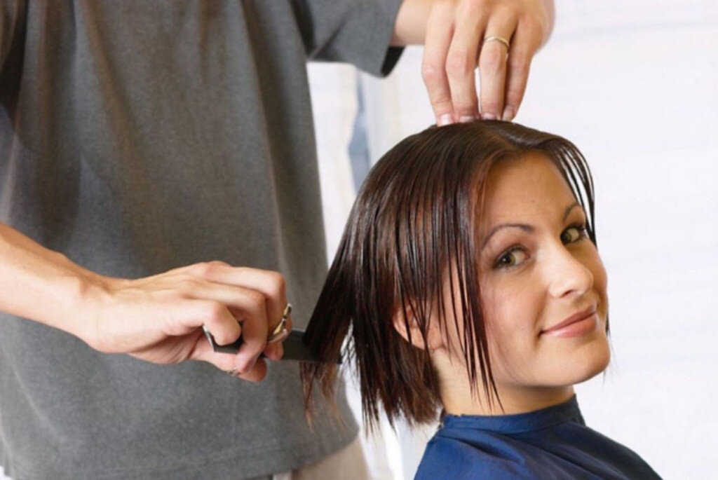 Верно подобранная стрижка может удачно подчеркнуть  ваш образ.  