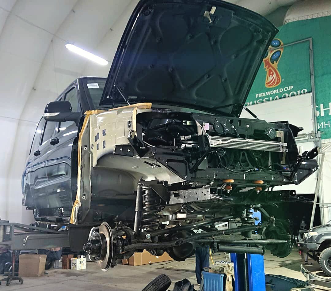Разборка нового автомобиля. Фото @kuzov_studio 