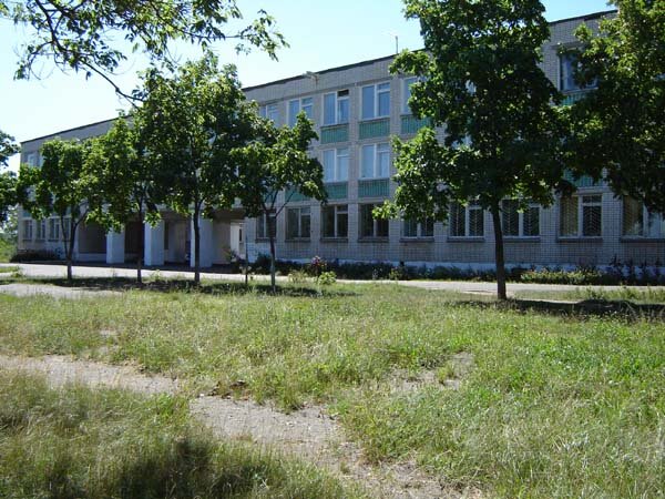 фото  школы  20  Дзержинска  с сайта - https://yandex.ru/images/search?cbird=5&rpt=imageview&redircnt=1617703921.1&url=https%3A%2F%2Favatars.mds.yandex.net%2Fget-images-cbir%2F4120597%2FUiKsRpo8xeXKJCCshI2NaA8841%2Forig&cbir_id=4120597%2FUiKsRpo8xeXKJCCshI2NaA8841