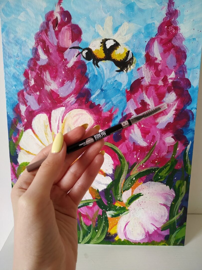 карандаш для бровей (фото автора)