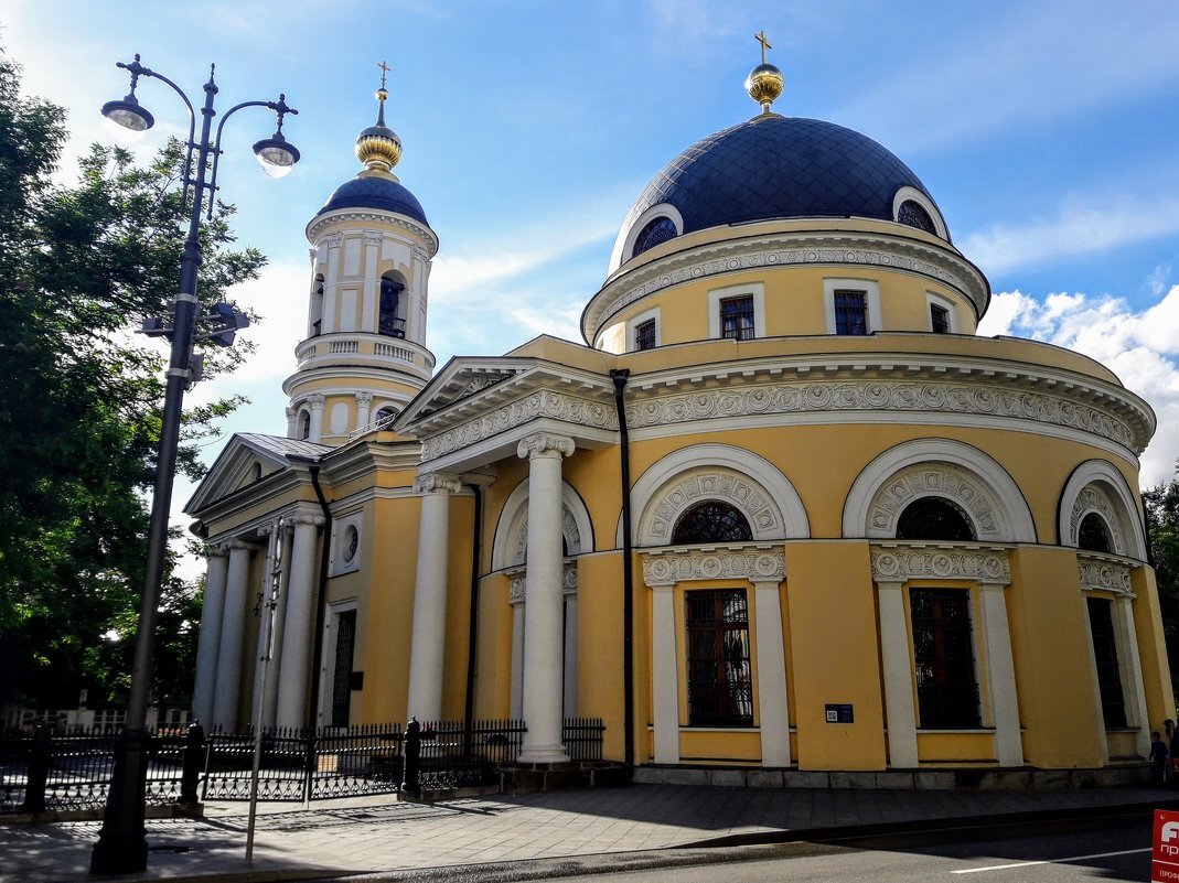 Фото храма всех скорбящих радость Моя Москва: улица Большая Ордынка ЕЩЁ НЕ ВЕЧЕР Дзен