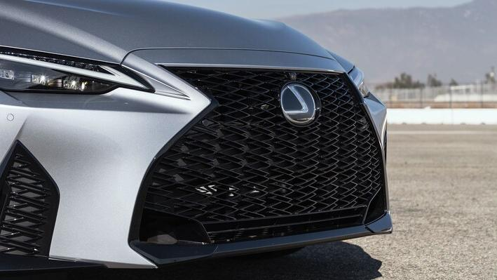 Для разогрева - немного экстерьера