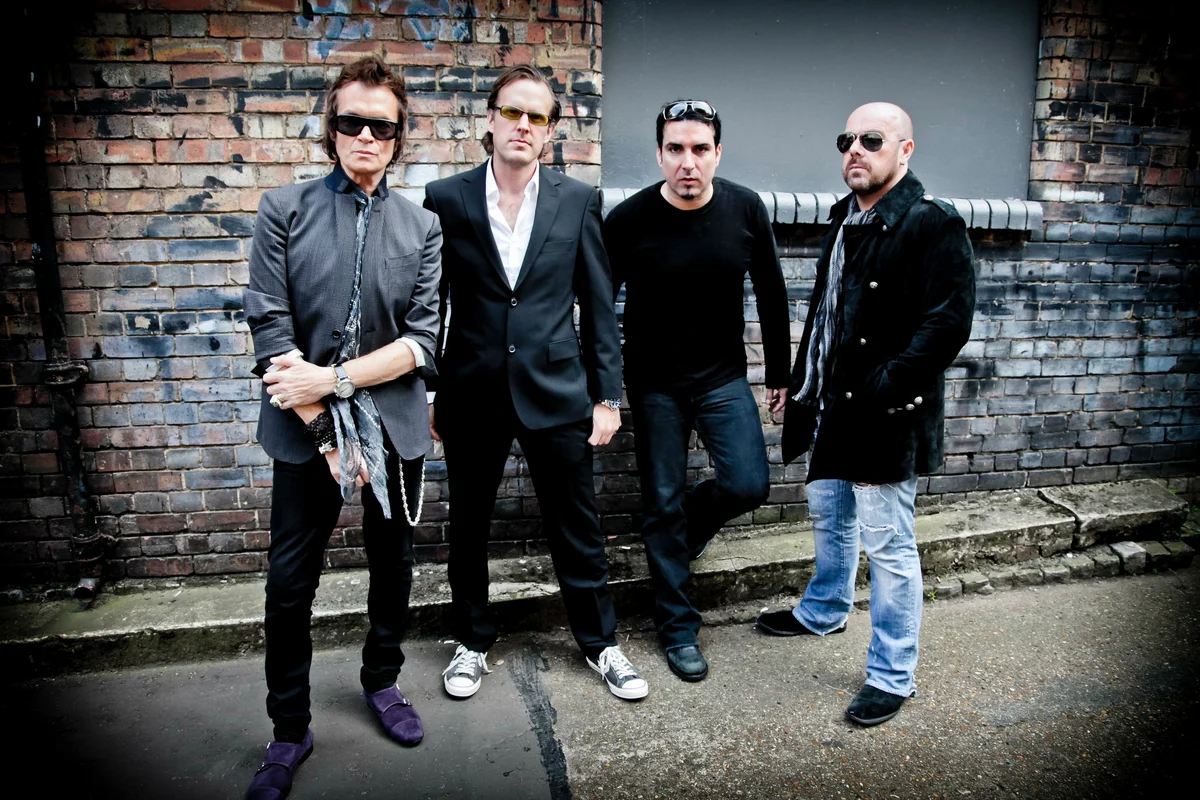 Black Country Communion. BCCIV. 2010 - Black Country Communion. Black Country Communion - Afterglow (2012). Black Country Communion - Black Country Communion.