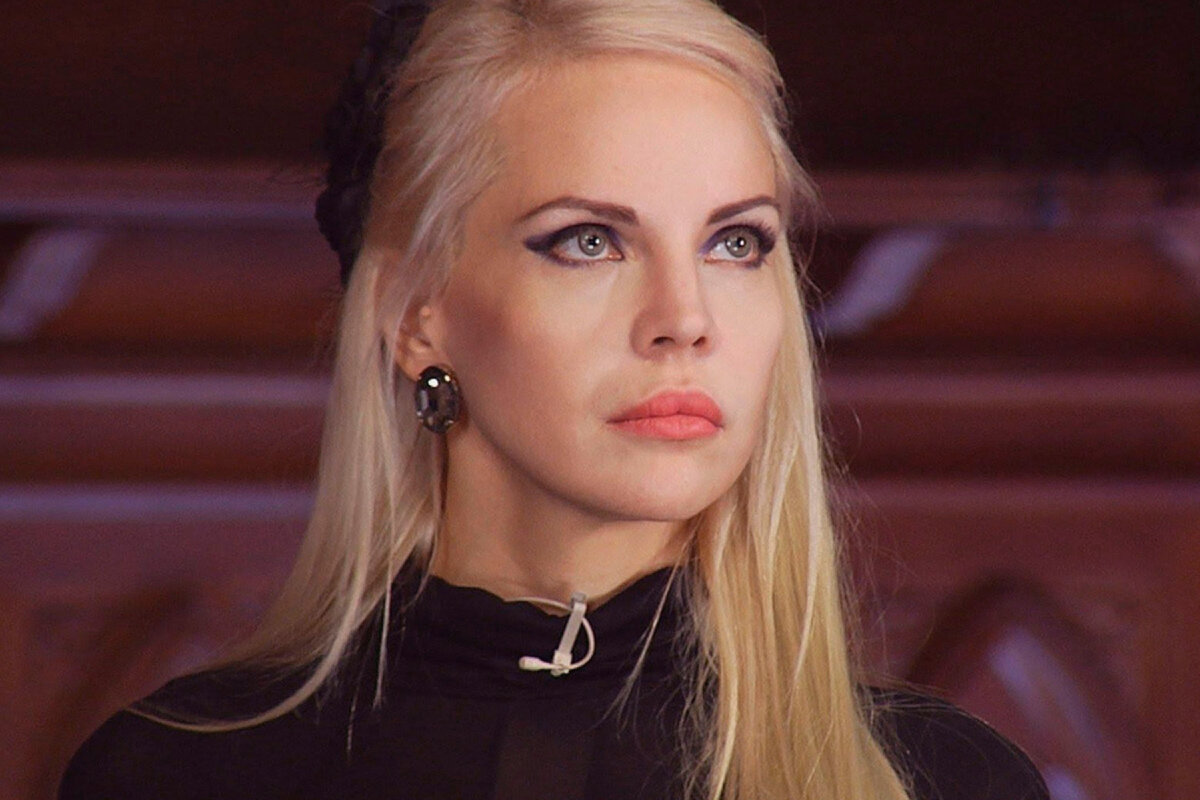 Джулия Ванг на "Битве экстрасенсов". Фото из открытого источника.