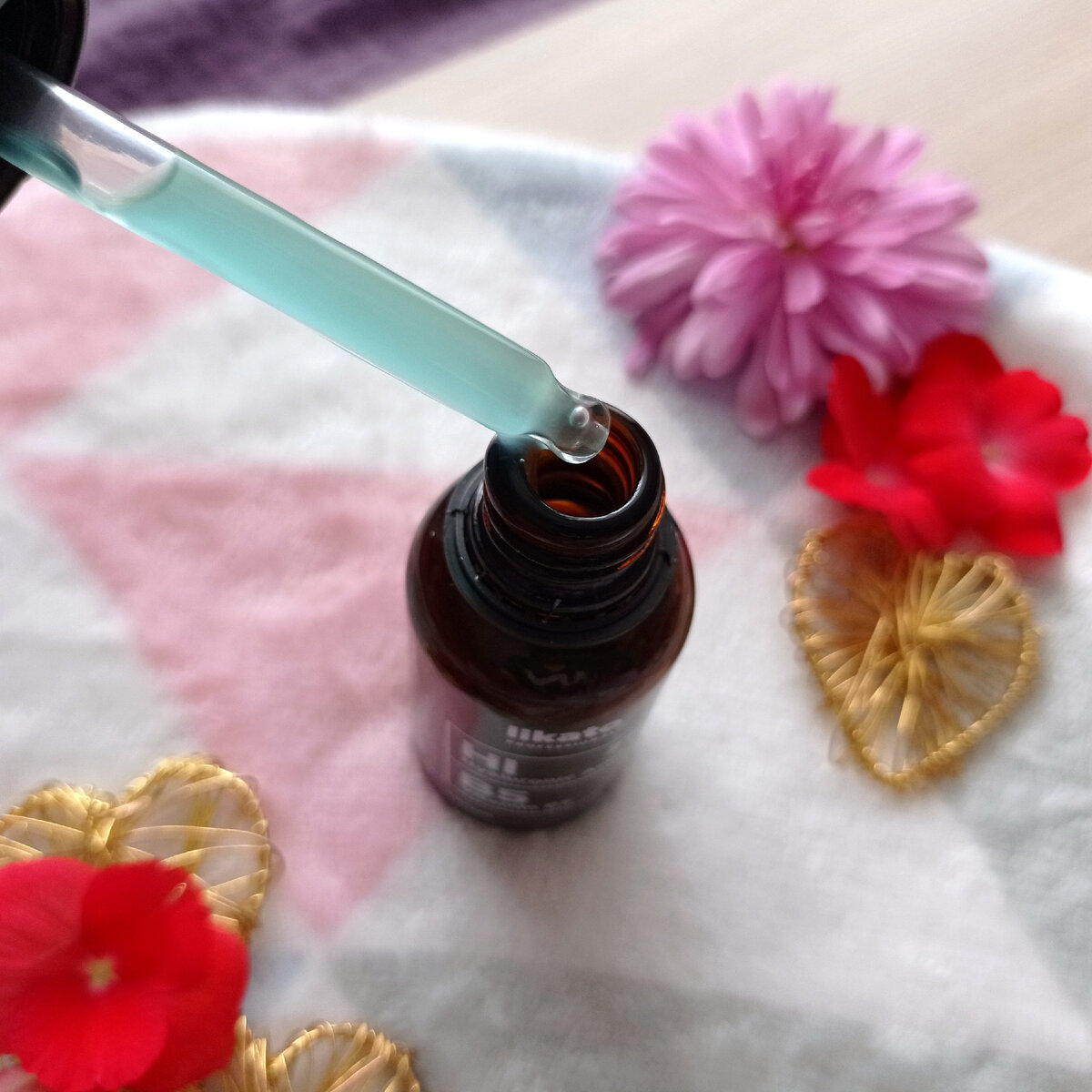 Likato Professional сыворотка с гиалуроновой кислотой и витамином В5