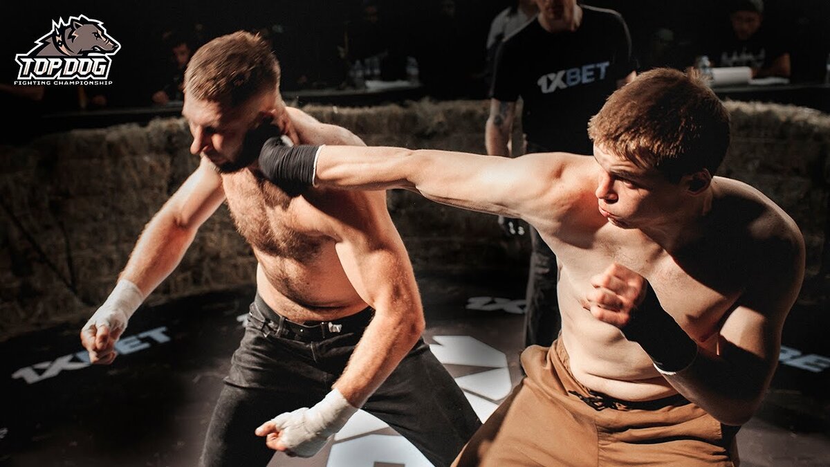 Фото с Top Dog YouTube Андрей "Панда" vs. Денис "Отморозок"/ TDFC 4/  Фотографию взял наугад из Яндекс Поиска. Хороший встречный джеб.