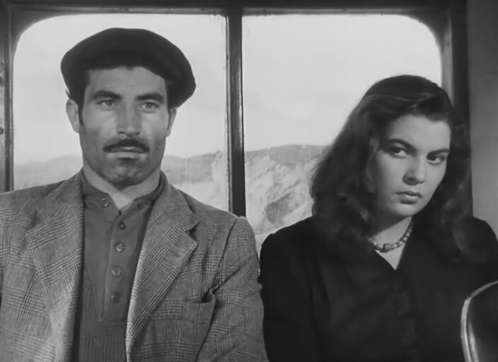 Кадр из фильма "Дорога надежды" взят для иллюстрации из Яндекс Картинки.