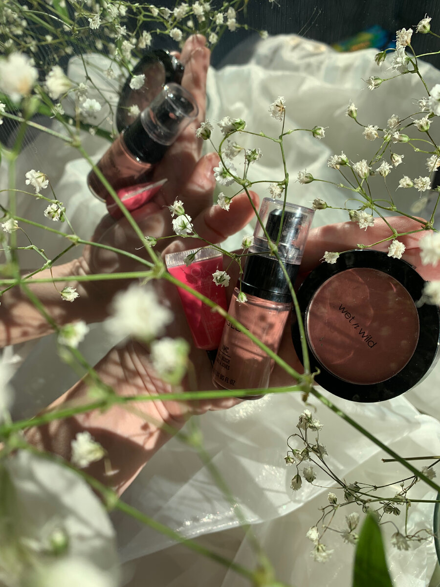 Небольшая часть моих румян