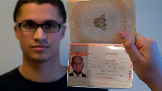 —  Фотошоп?  
—  Нет, бл…ин!
