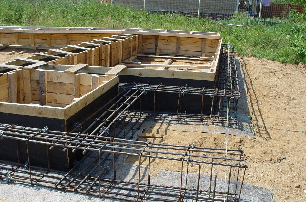 Немного другой конструктив по армированию.