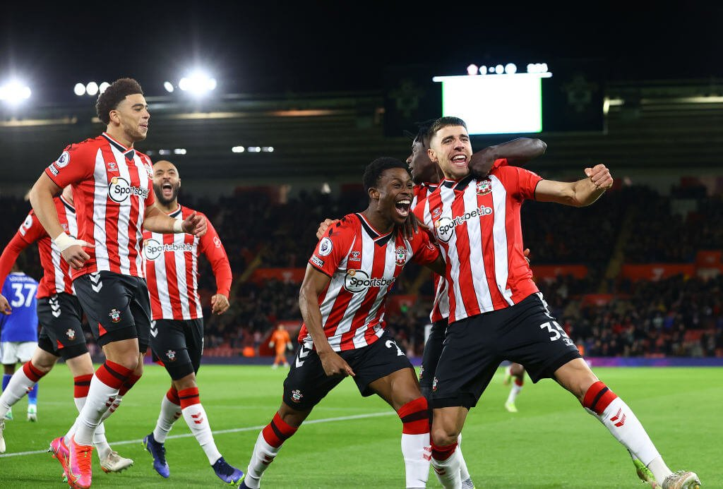 Источник: https://theathletic.com/2989956/2021/12/02/southampton-finally-work-out-how-to-score-from-set-pieces/