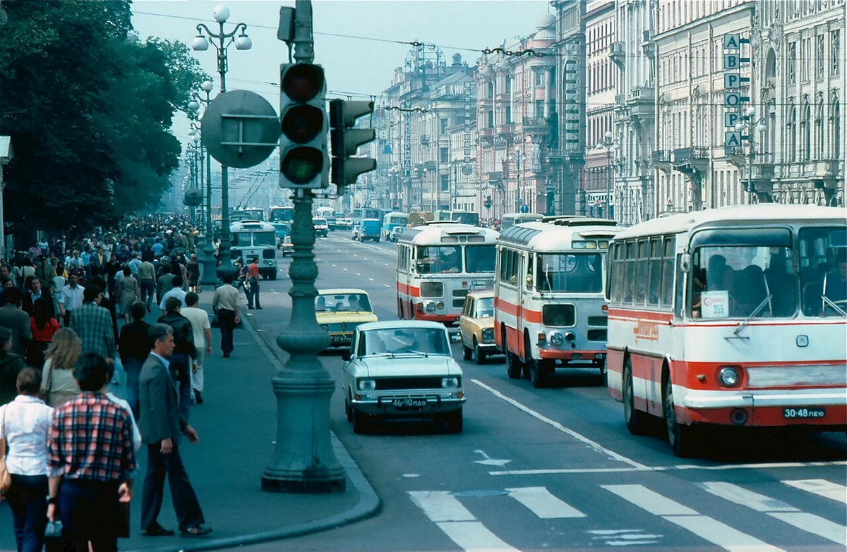 В государстве 80 городов. Ленинград 1981 год. Ленинград 1980-е.