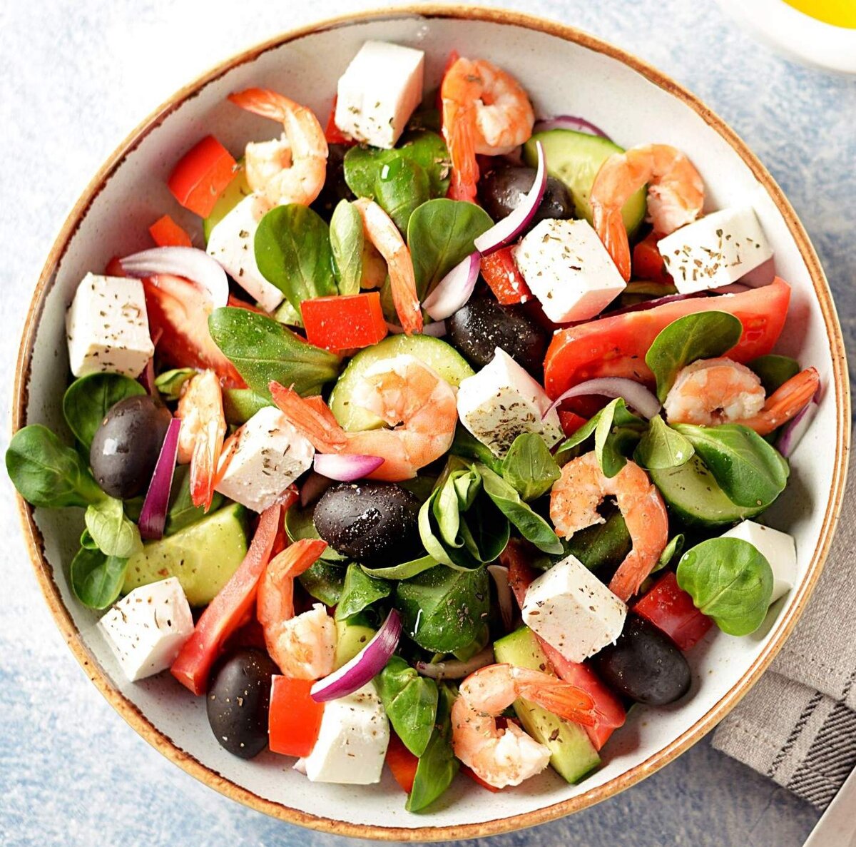 Салат с креветками