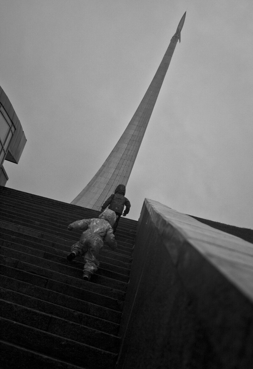 - Мама, я щас, я быстро! - Мама, мы вернемся!