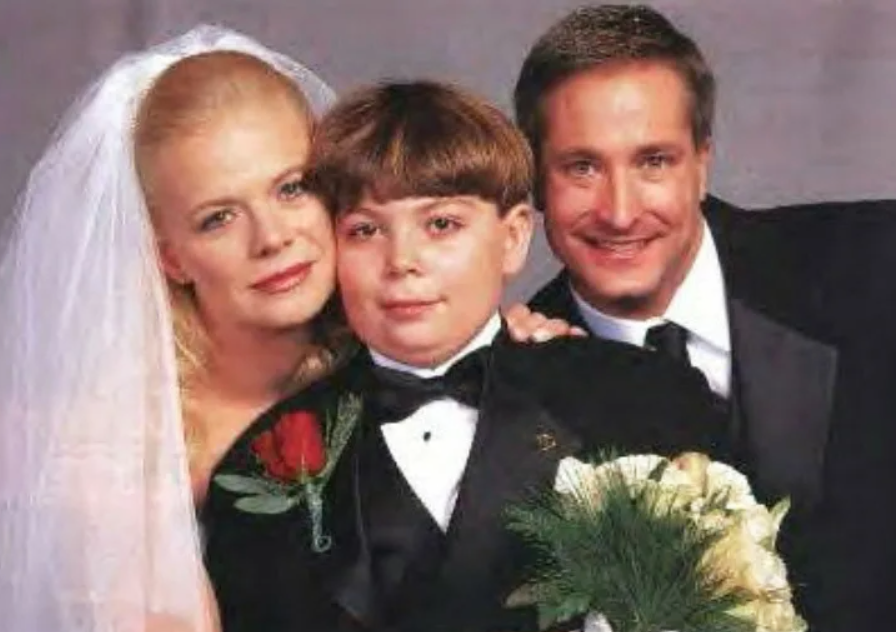 Где сейчас сын марси уолкер тейлор коллинз. Марси уокер с сыном. Тейлор коллинз и марси уокер. Дуг смит и марси уолкер. Мэрси уолкер с сыном.