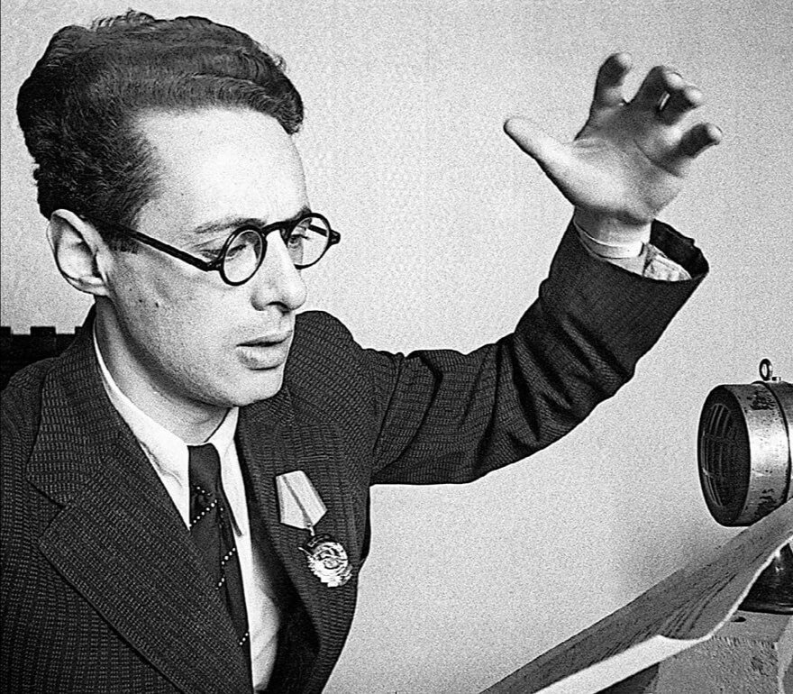 Юрий Левитан 