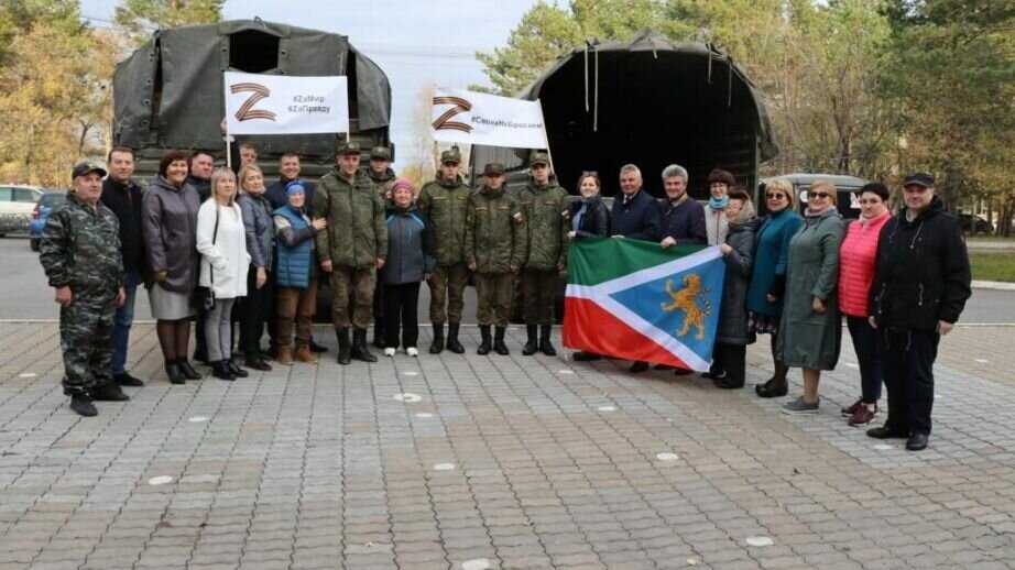     В Хабаровском крае стартовала гуманитарная акция поддержки мобилизованных. Неравнодушные жители, предприниматели собирают вещи, которые могут понадобиться военнослужащим в быту.