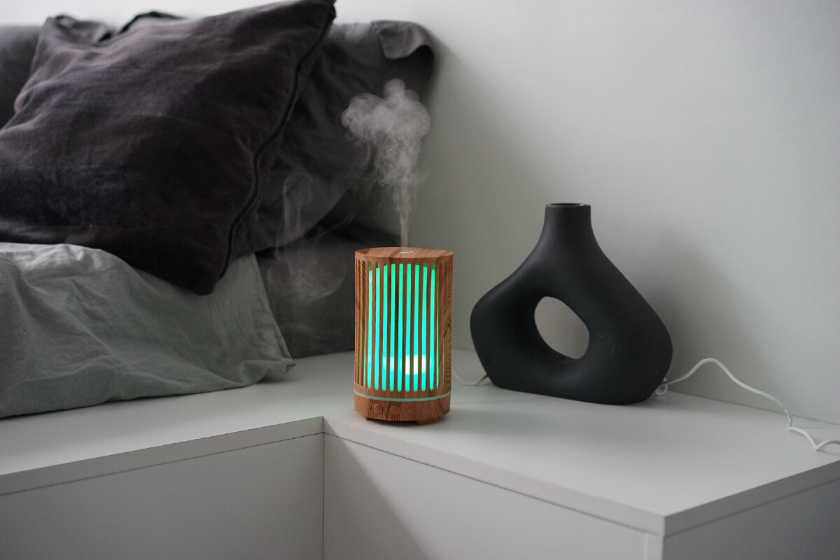 Аромадиффузор для эфирных масел из набора SENS Wood