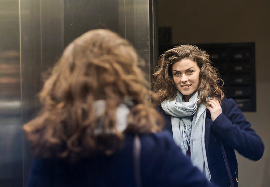     Зачем в лифте зеркало? Эти причины вас удивят