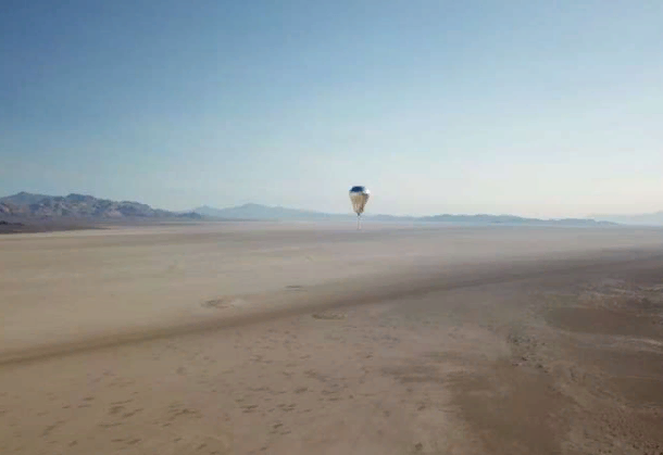 Прототип аэробота в масштабе одной трети спроектирован так, чтобы выдерживать воздействие агрессивных химических веществ в атмосфере Венеры.