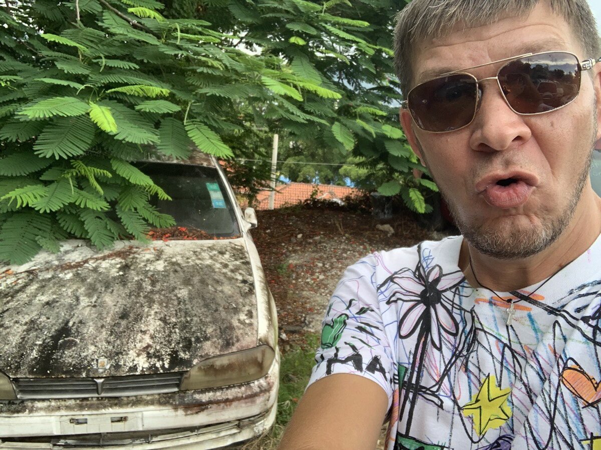 А эта тачка ещё и на продаже))) А вдруг?)))