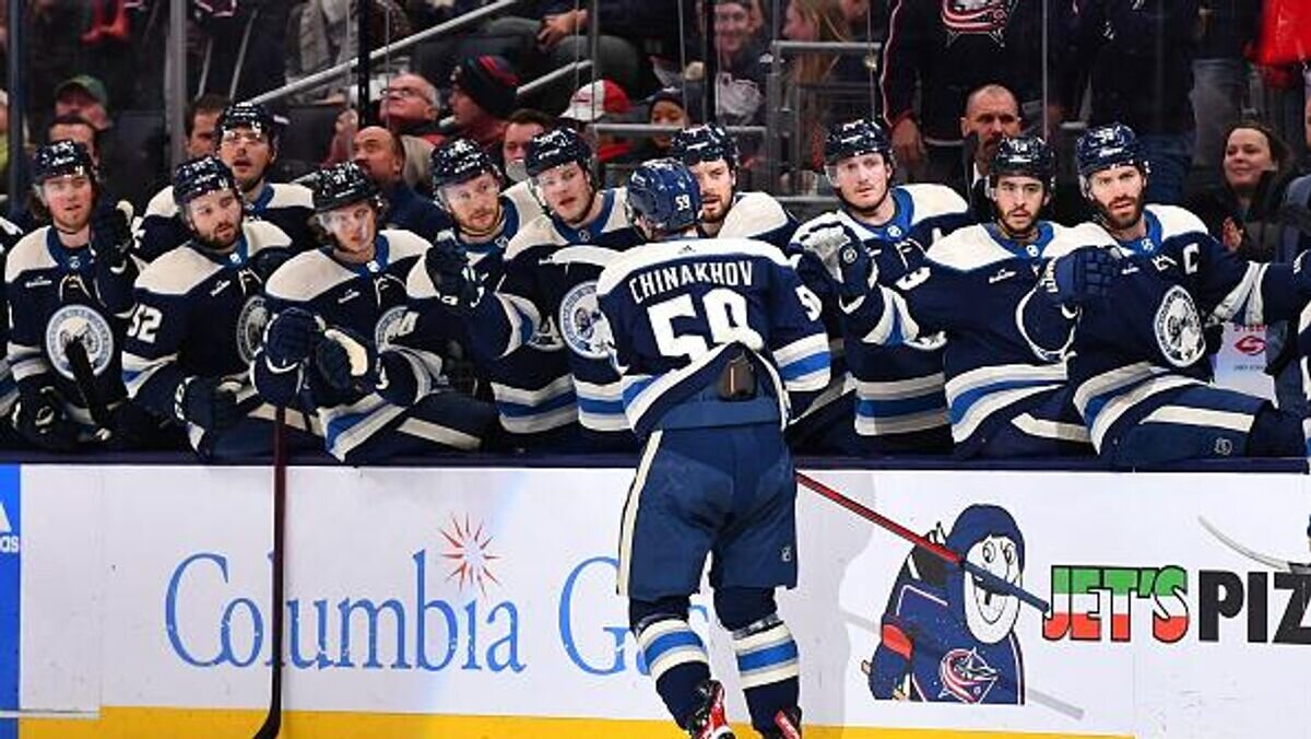    Хоккеист "Коламбус Блю Джекетс" Егор Чинахов© Фото : twitter.com/bluejacketsnhl