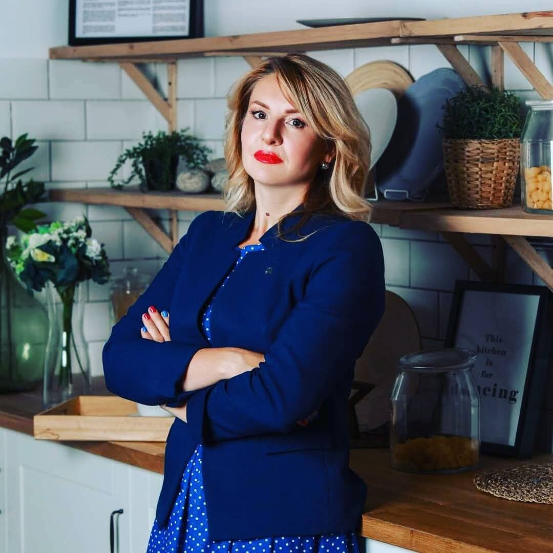 Профиль: директор, руководитель товарного направления, категорийный менеджер. Выстраиваю систему товарного маркетинга для роста продаж.