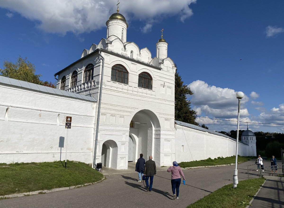 Покровский монастырь в Суздале